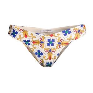WEWOREWHAT Bikini Bottom Delilah Tile Print